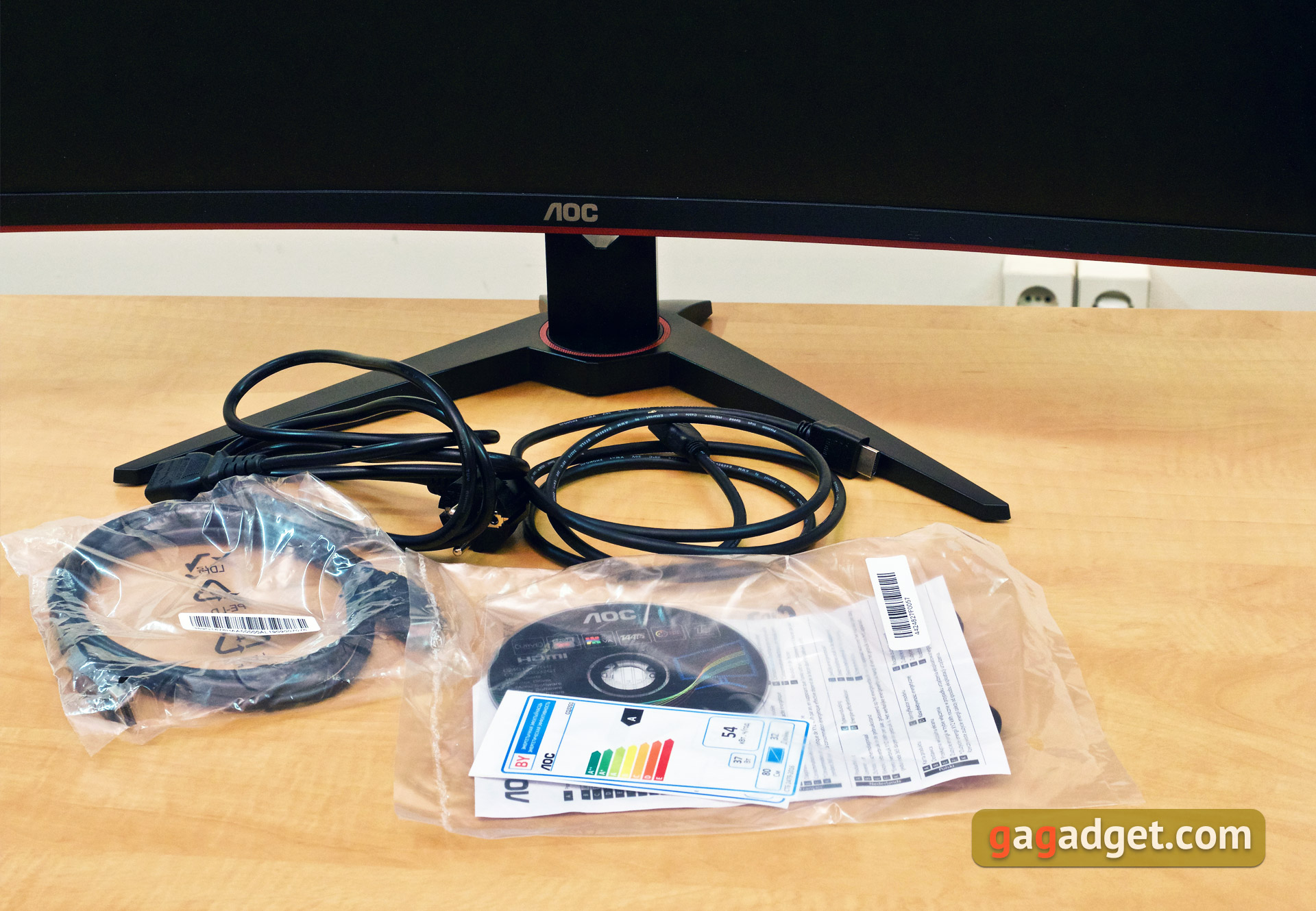 Огляд AOC CQ32G1: 32-дюймовий вигнутий геймерський монітор з частотою 144 Гц-4