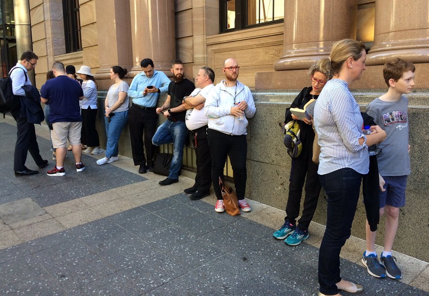 apple shop.jpg