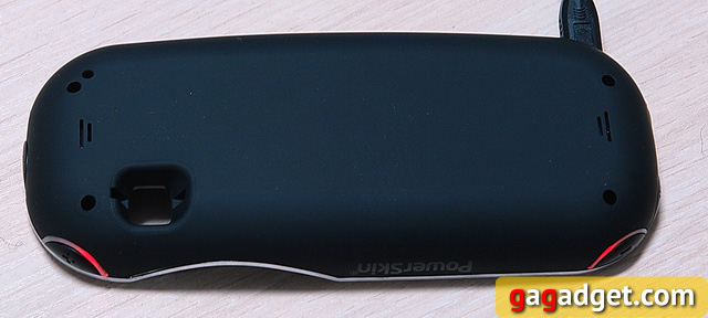 Обзор геймерского чехла PowerSkin с подзарядкой для iPhone -4