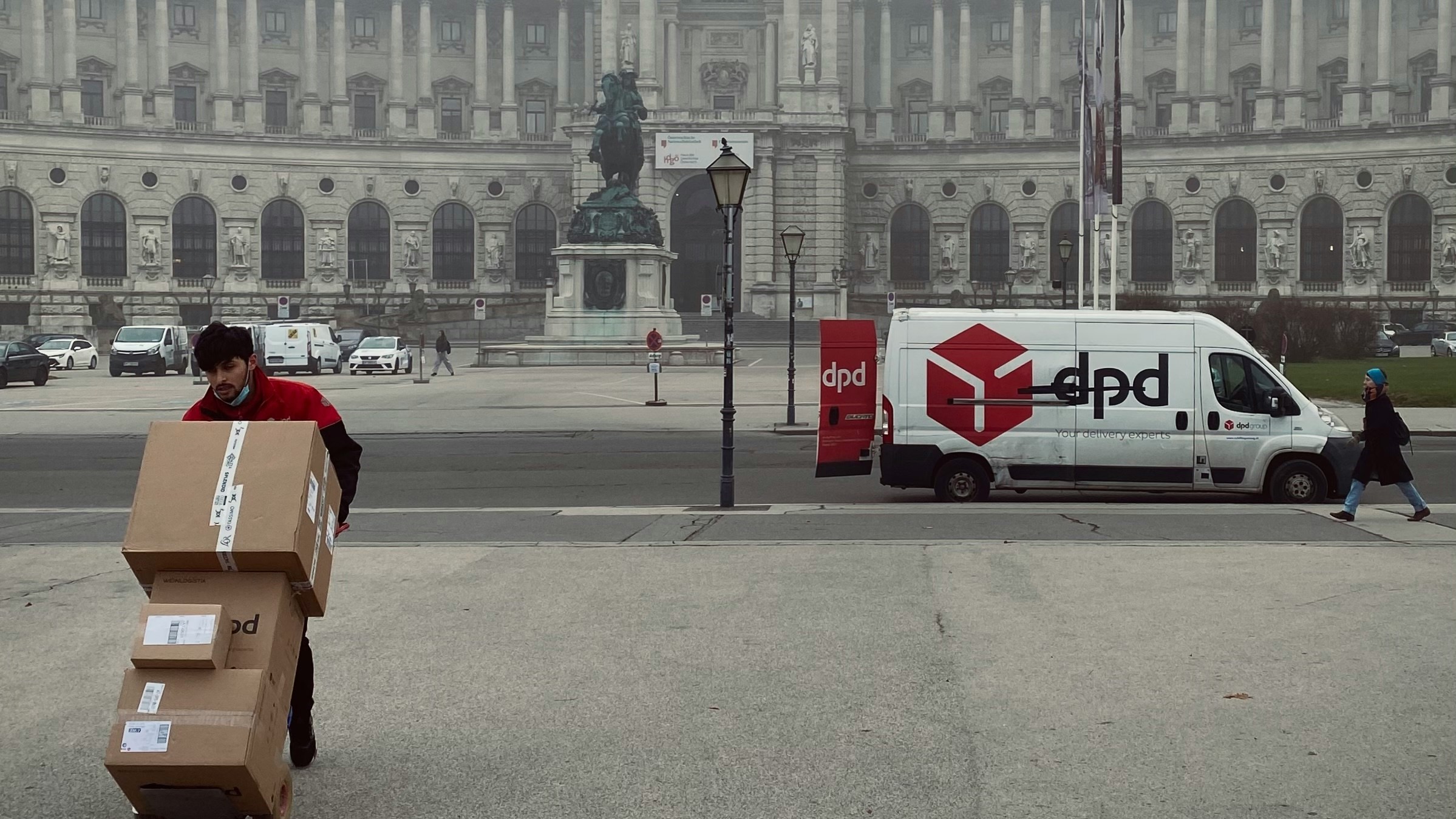 Le chatbot de DPD jure et critique l'entreprise après une "attaque" d'un client mécontent