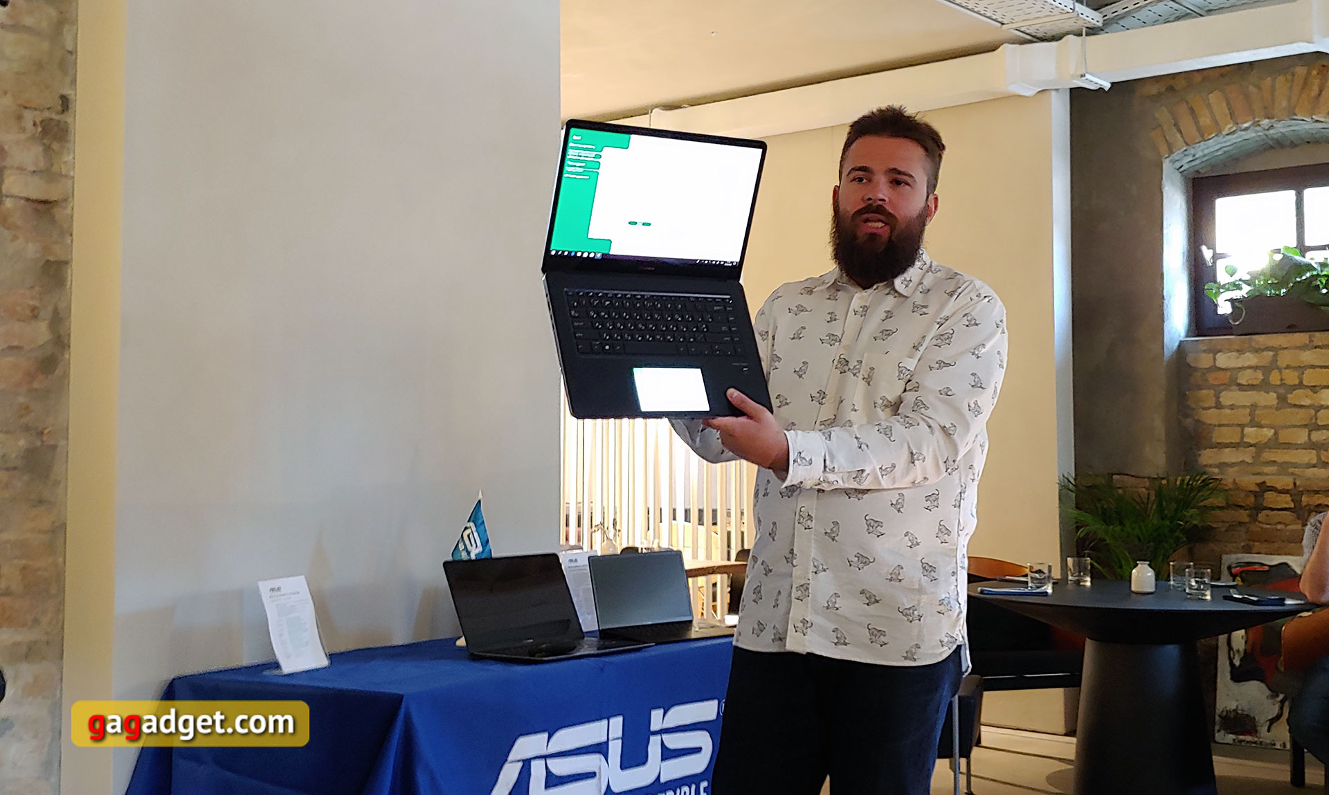 asus-comp-ukr-2018-01.jpg