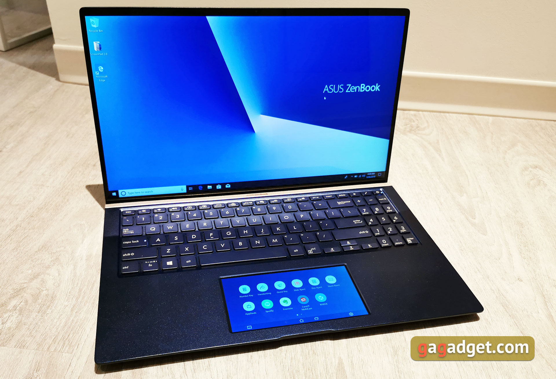 ASUS на Computex 2019: электретные геймерские наушники, 240 Гц портативный монитор и другие крутые штуки-2