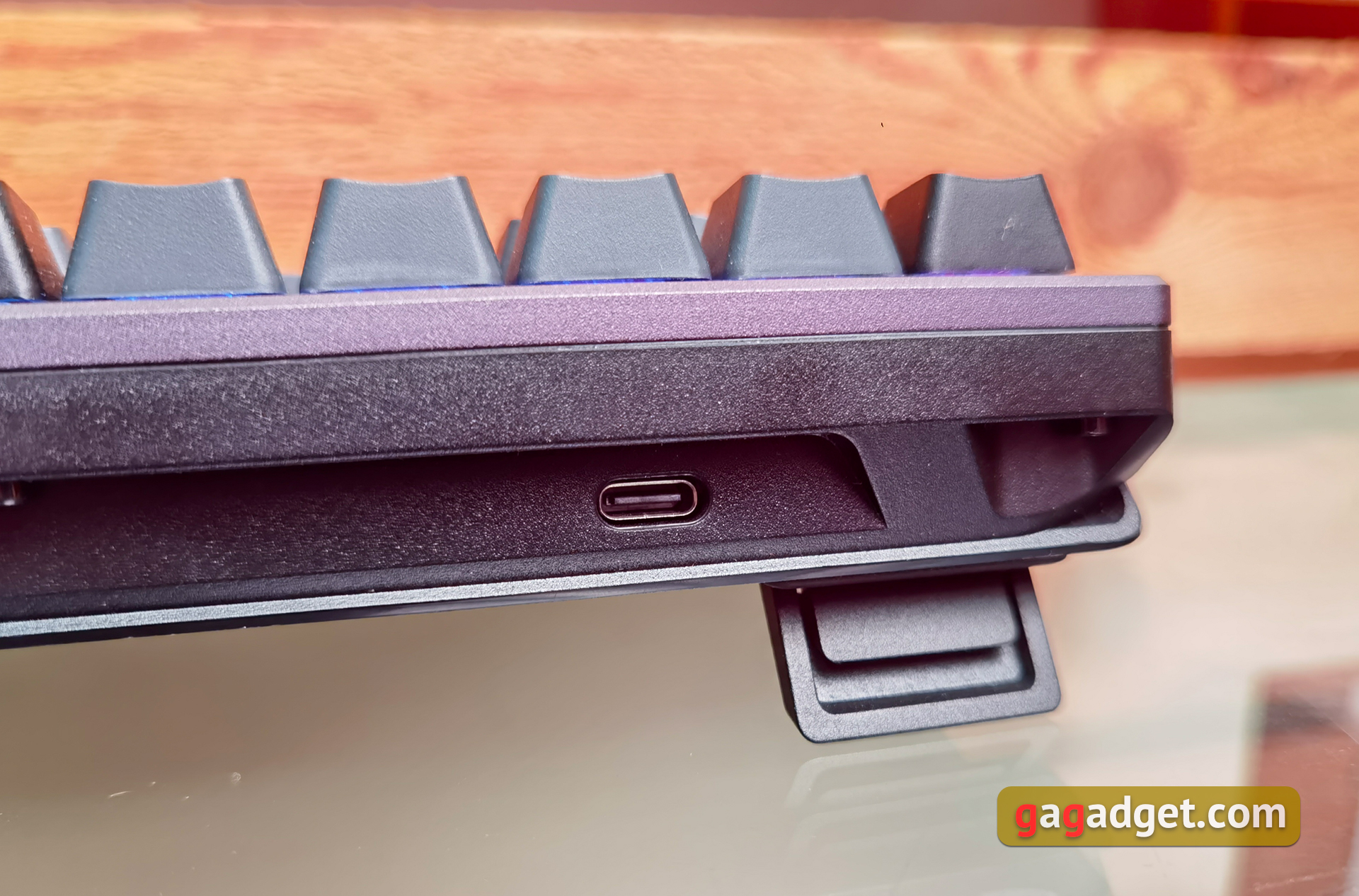 ASUS ROG Azoth review: an uncompromising mechanical keyboard for gamers that you wouldn't expect-19