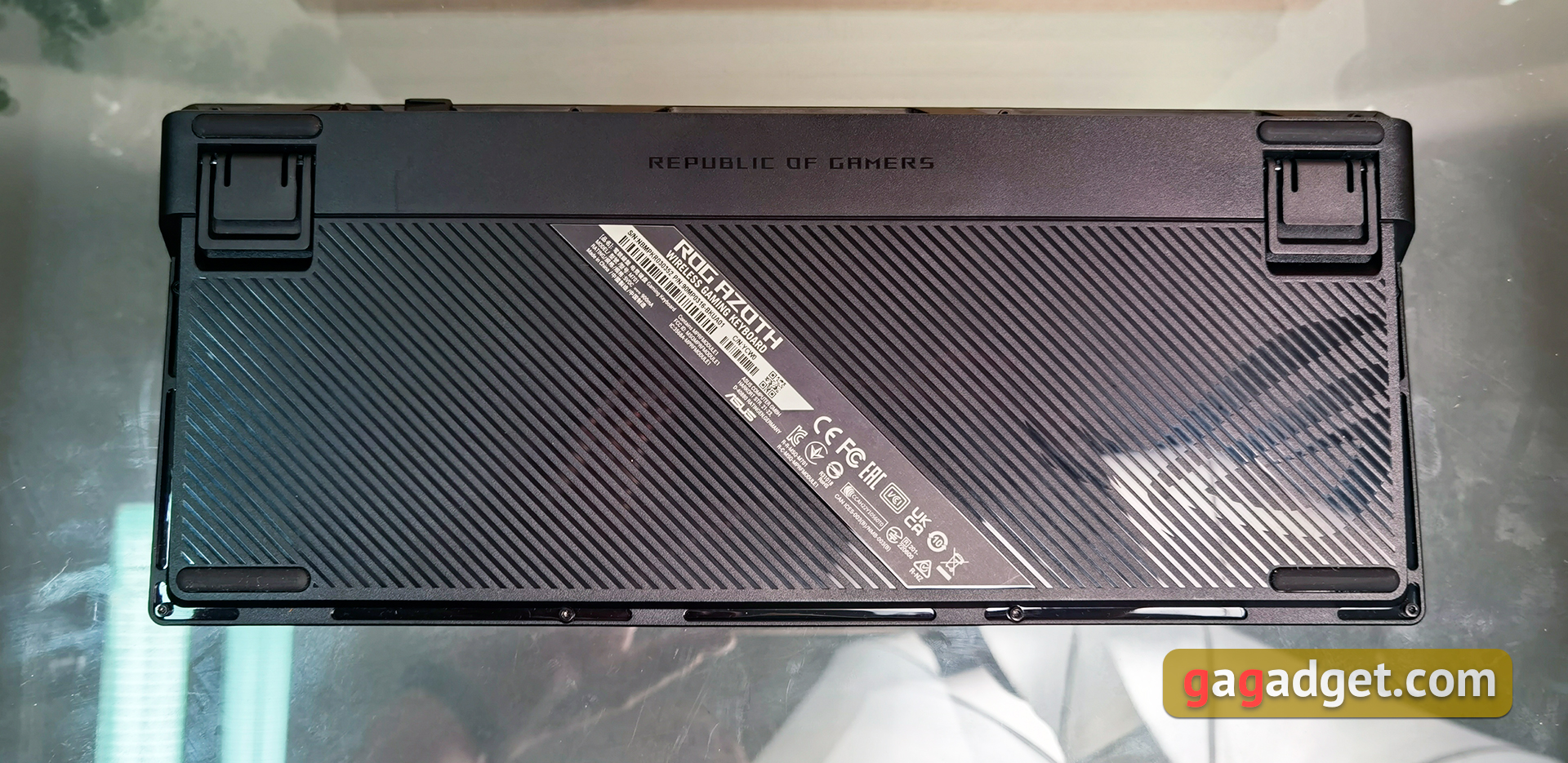 ASUS ROG Azoth review: an uncompromising mechanical keyboard for gamers that you wouldn't expect-22