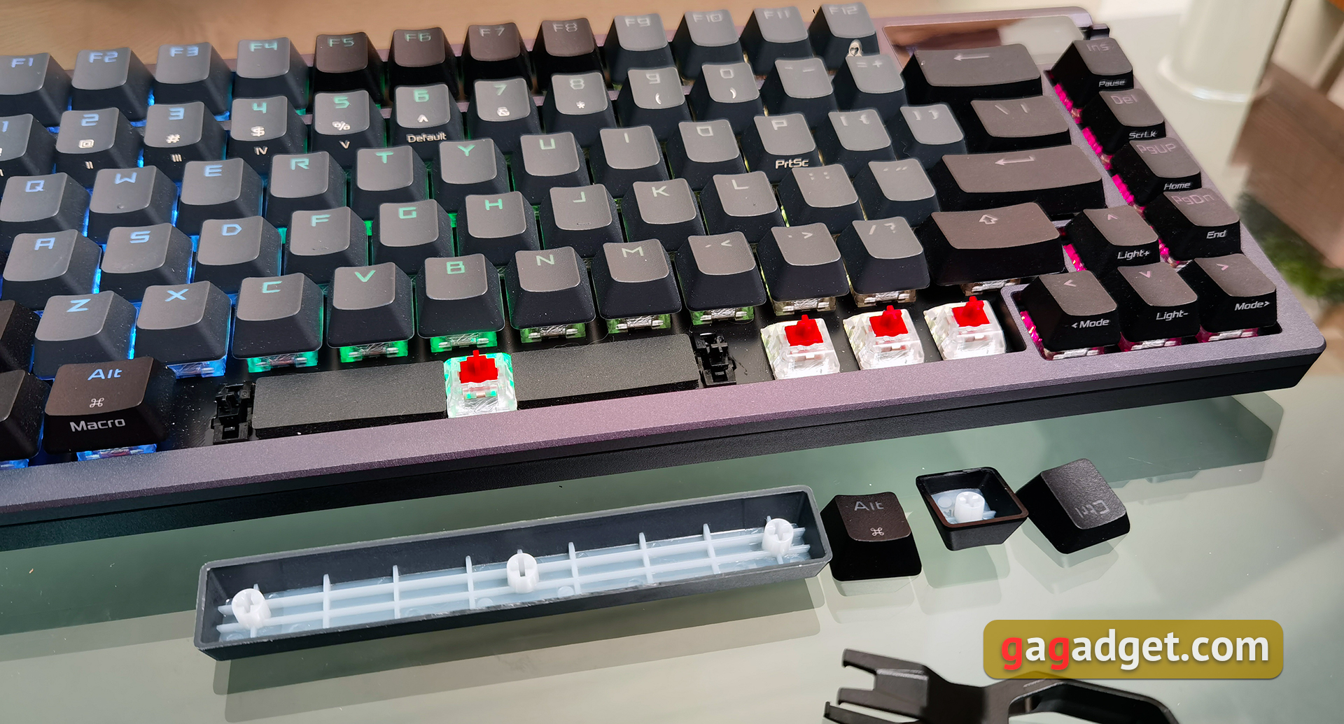ASUS ROG Azoth review: an uncompromising mechanical keyboard for gamers that you wouldn't expect-40