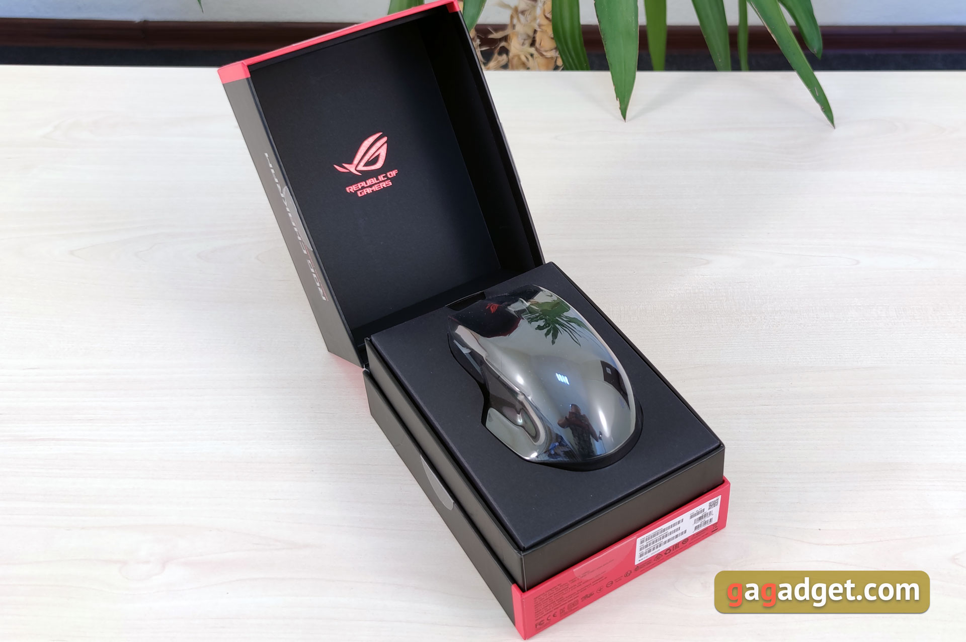 Обзор ASUS ROG Chakram: гибрид беспроводной геймерской мышки и геймпада-4