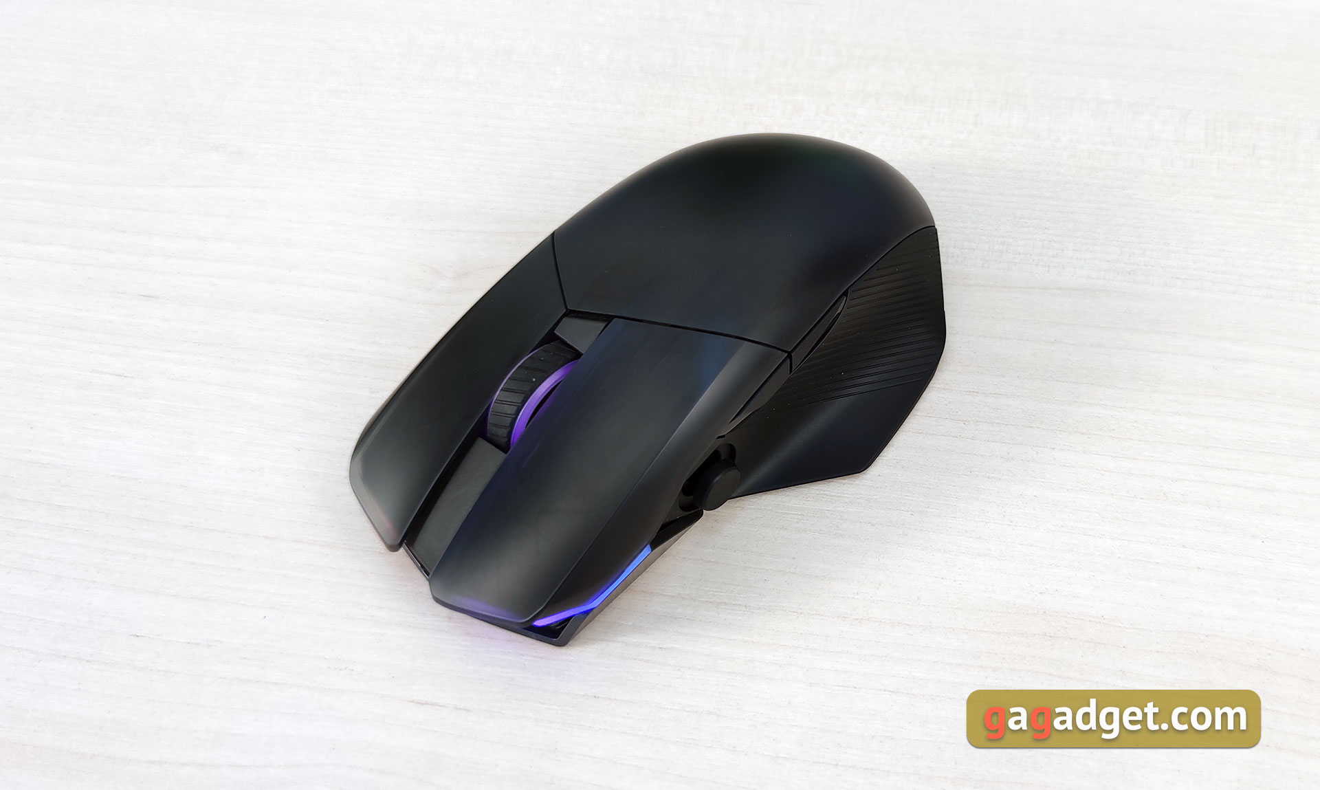 Обзор ASUS ROG Chakram: гибрид беспроводной геймерской мышки и геймпада-10