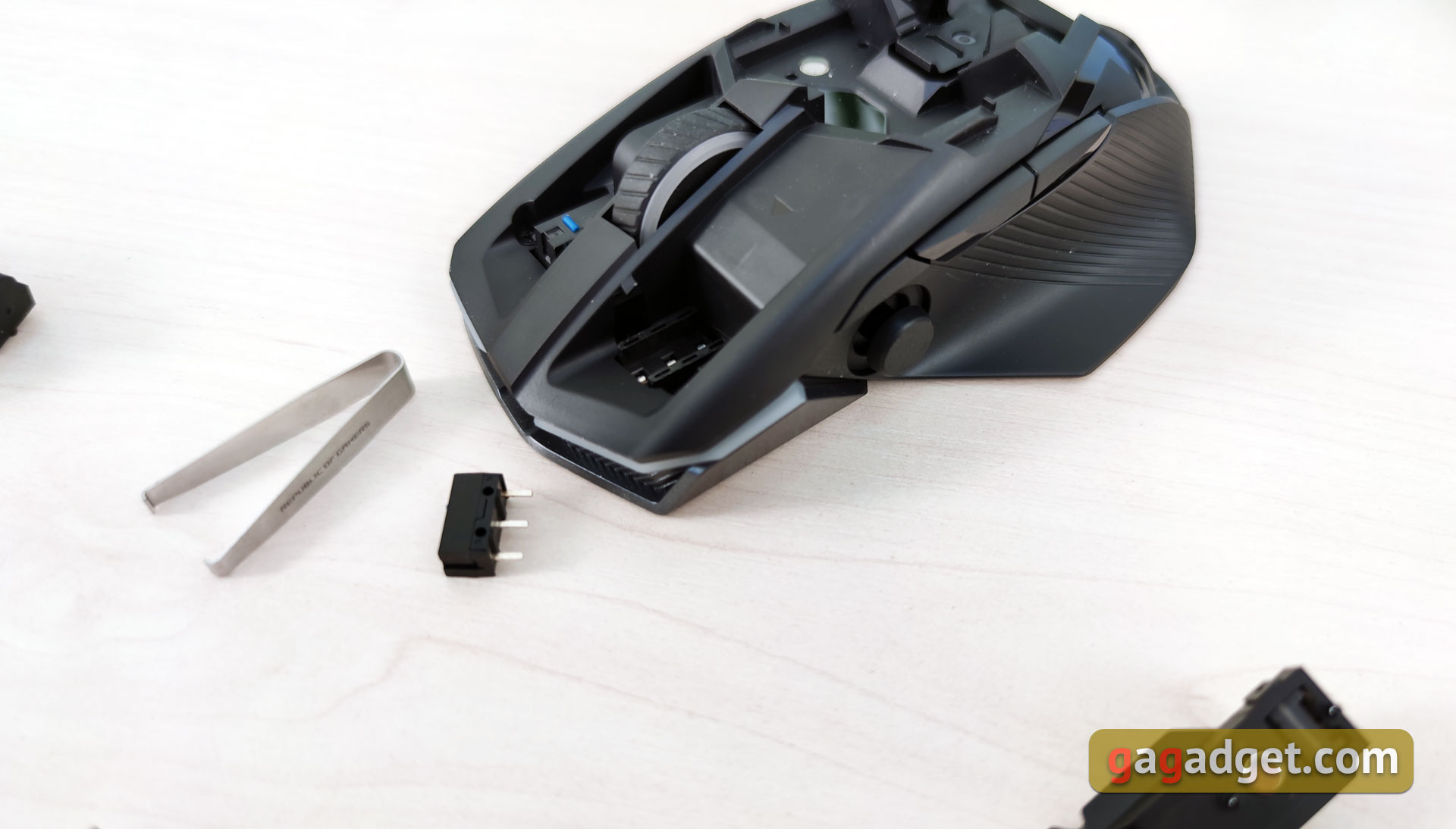 Обзор ASUS ROG Chakram: гибрид беспроводной геймерской мышки и геймпада-27