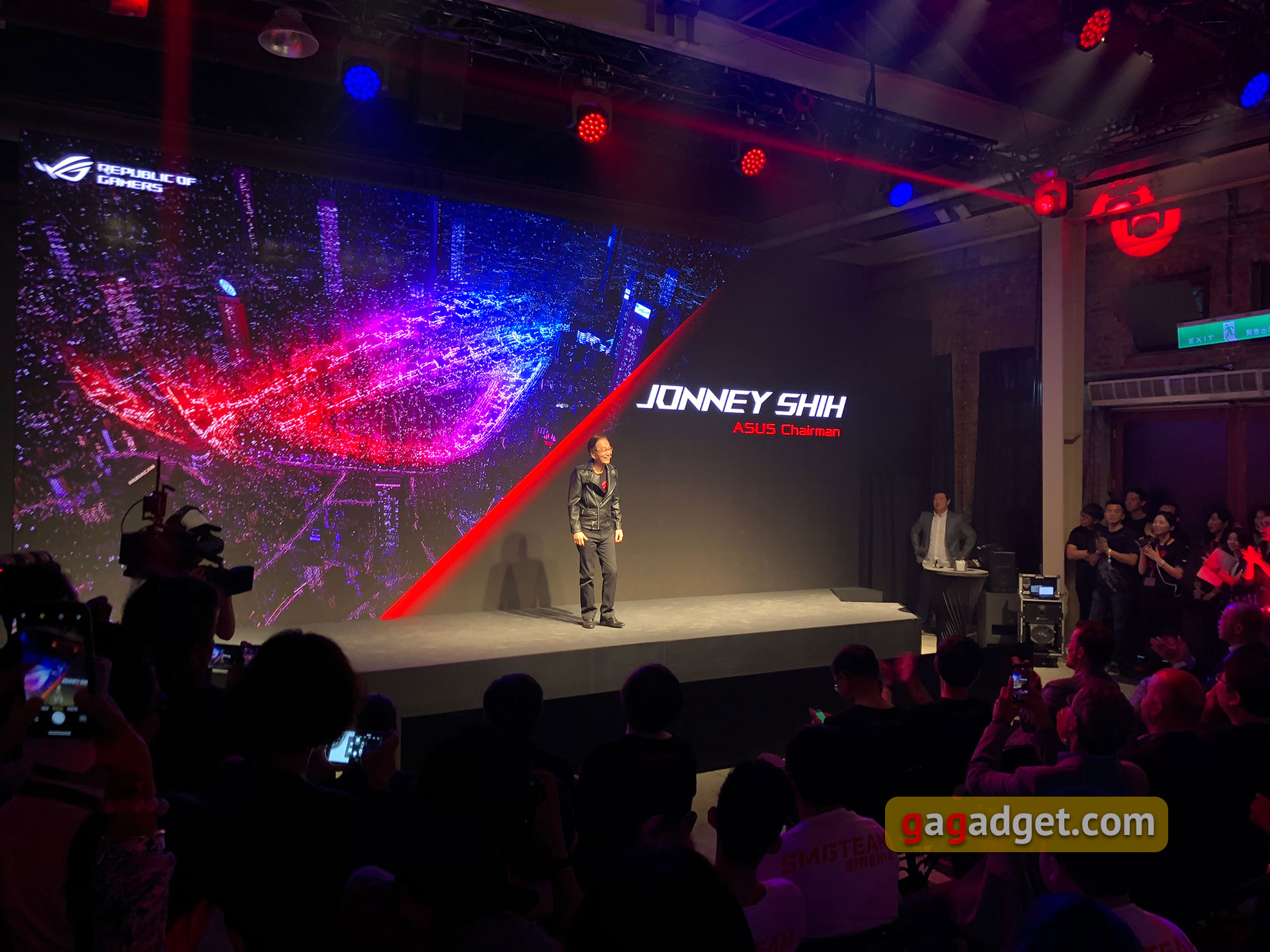 asus-rog-computex-2018-02.jpg