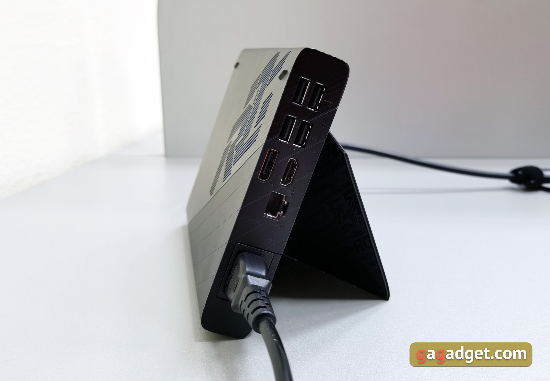 Игровой ультрабук-трансформер ASUS ROG Flow X13: первые впечатления-14