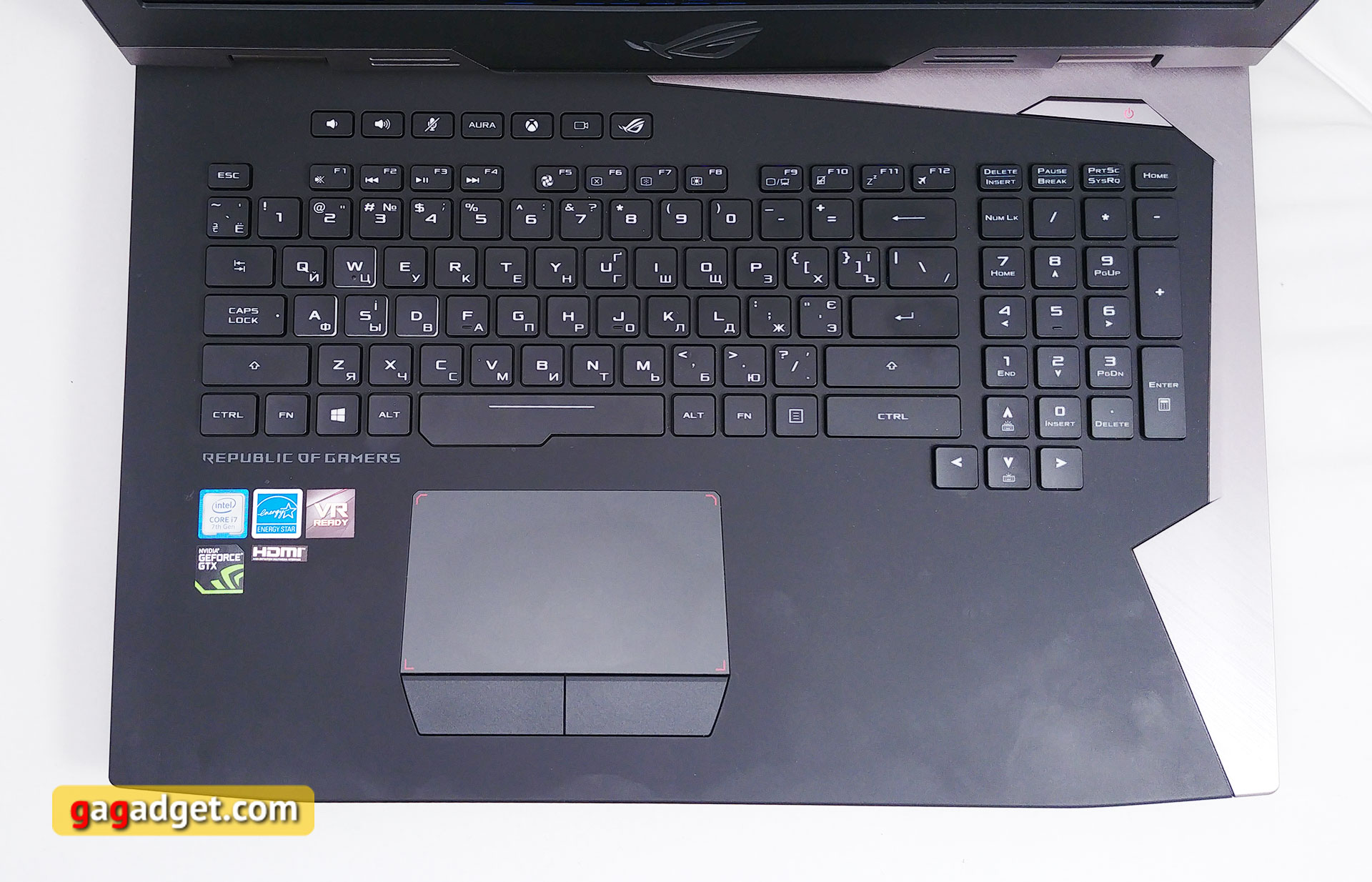 asus-rog-g703vi-24.jpg