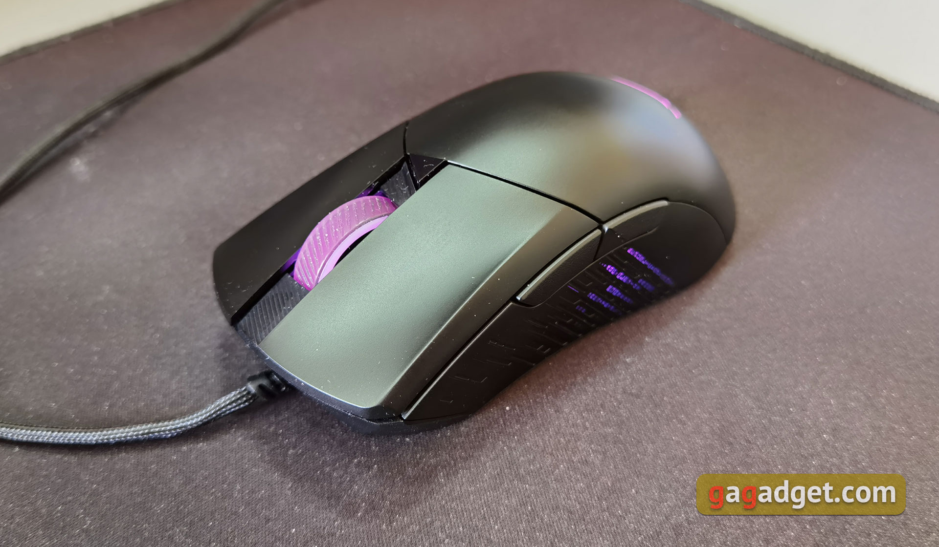 Обзор ASUS ROG Gladius III: молниеносная игровая мышь со сменными кнопками-7