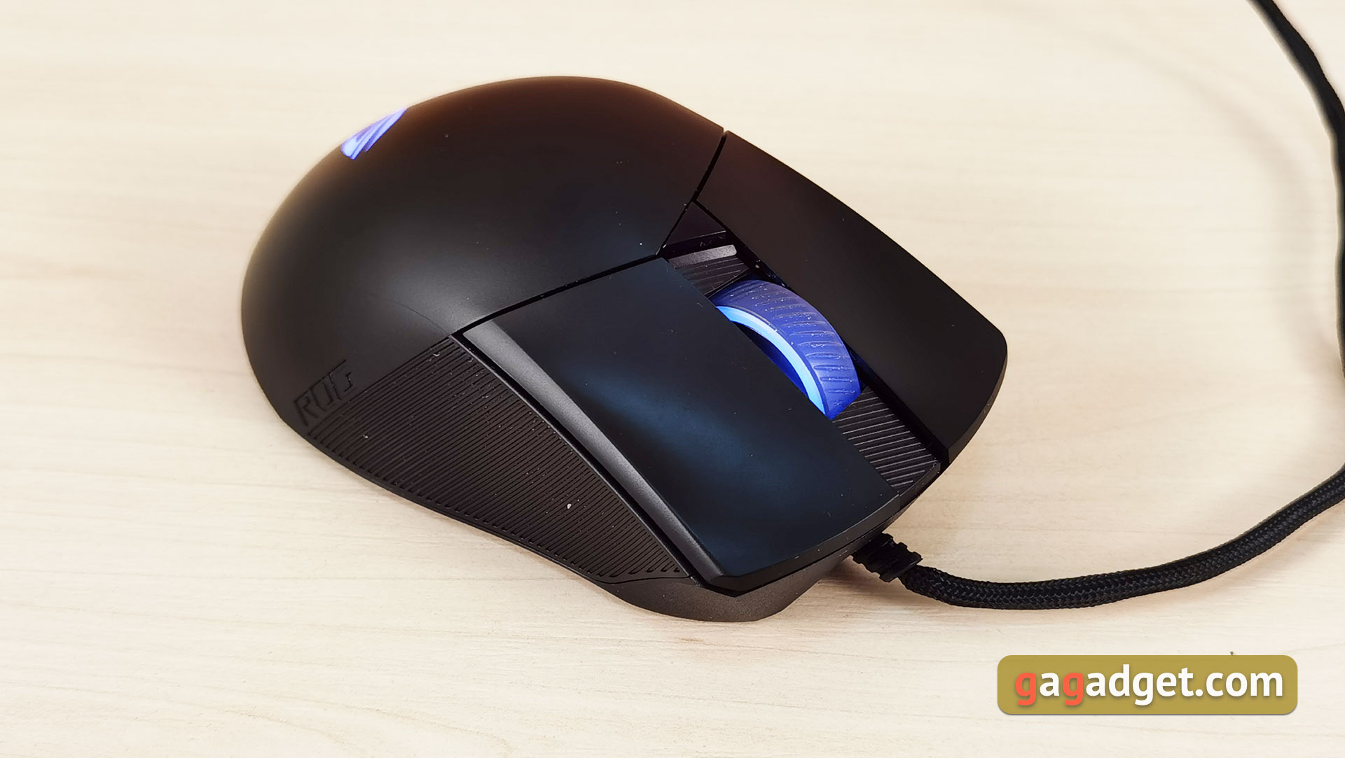 Обзор ASUS ROG Gladius III: молниеносная игровая мышь со сменными кнопками-13