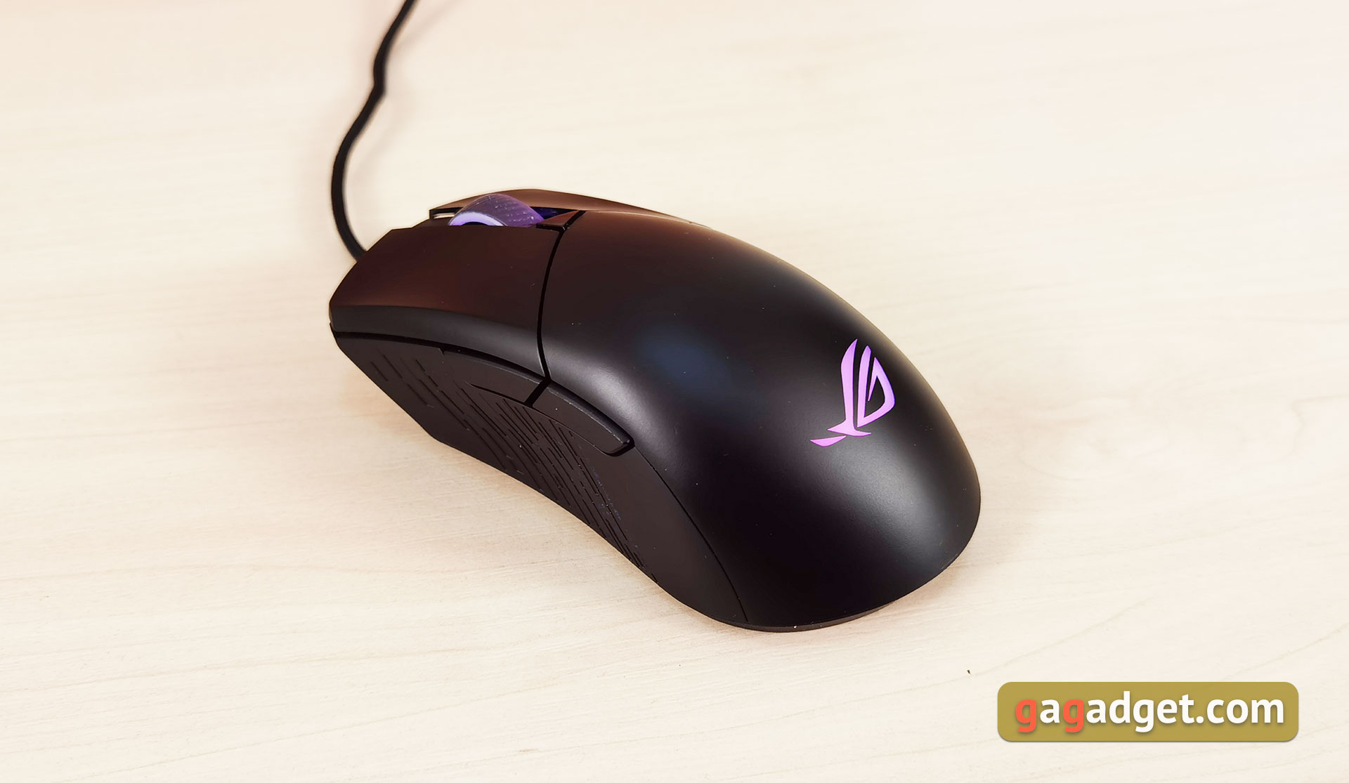 Обзор ASUS ROG Gladius III: молниеносная игровая мышь со сменными кнопками-23