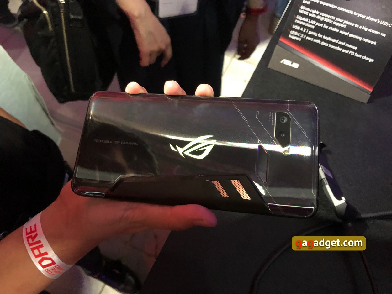 asus-rog-phone-computex-5.JPG