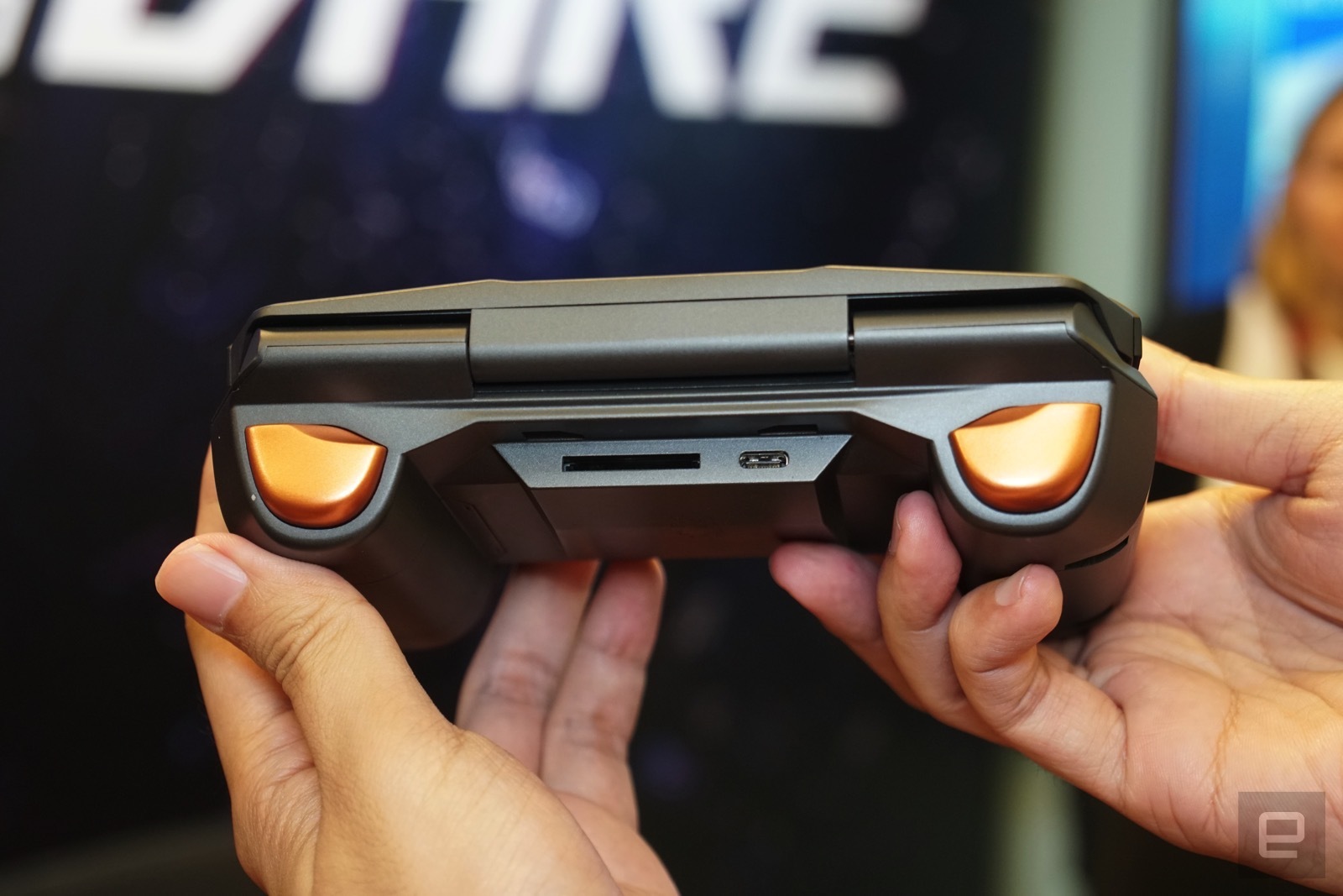 asus-rog-phone-computex-twin-2.jpg