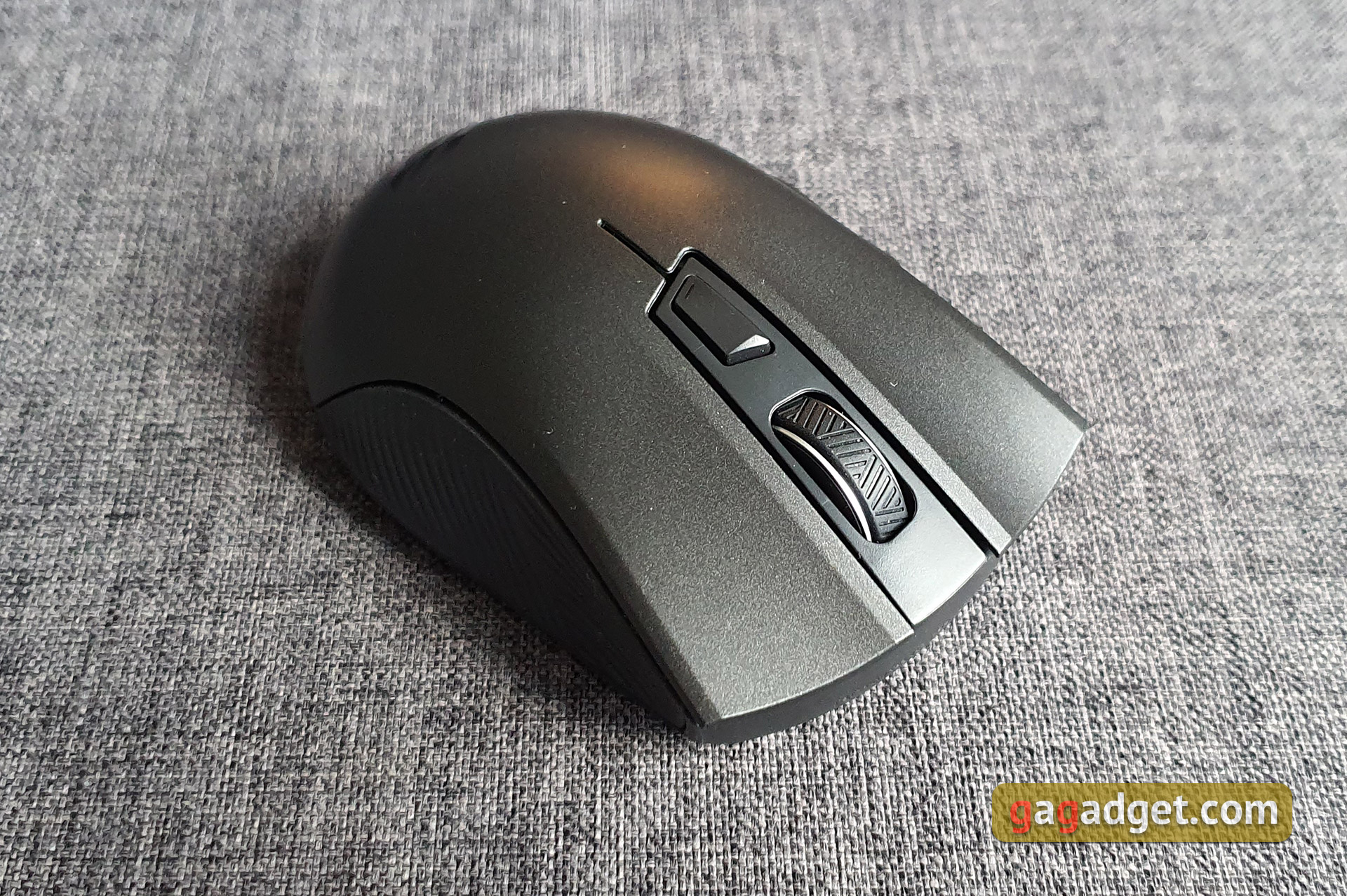Огляд ASUS ROG Strix Carry: бездротова ігрова миша для геймерів-мандрівників-14