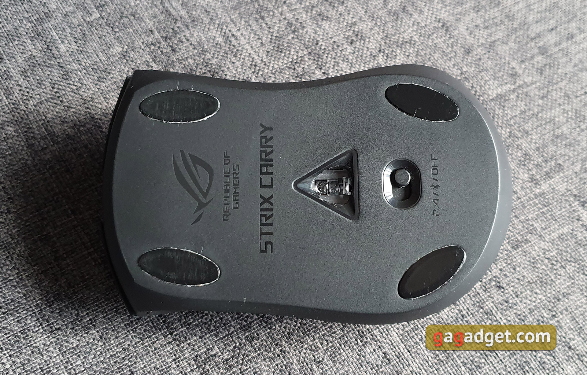 Огляд ASUS ROG Strix Carry: бездротова ігрова миша для геймерів-мандрівників-20