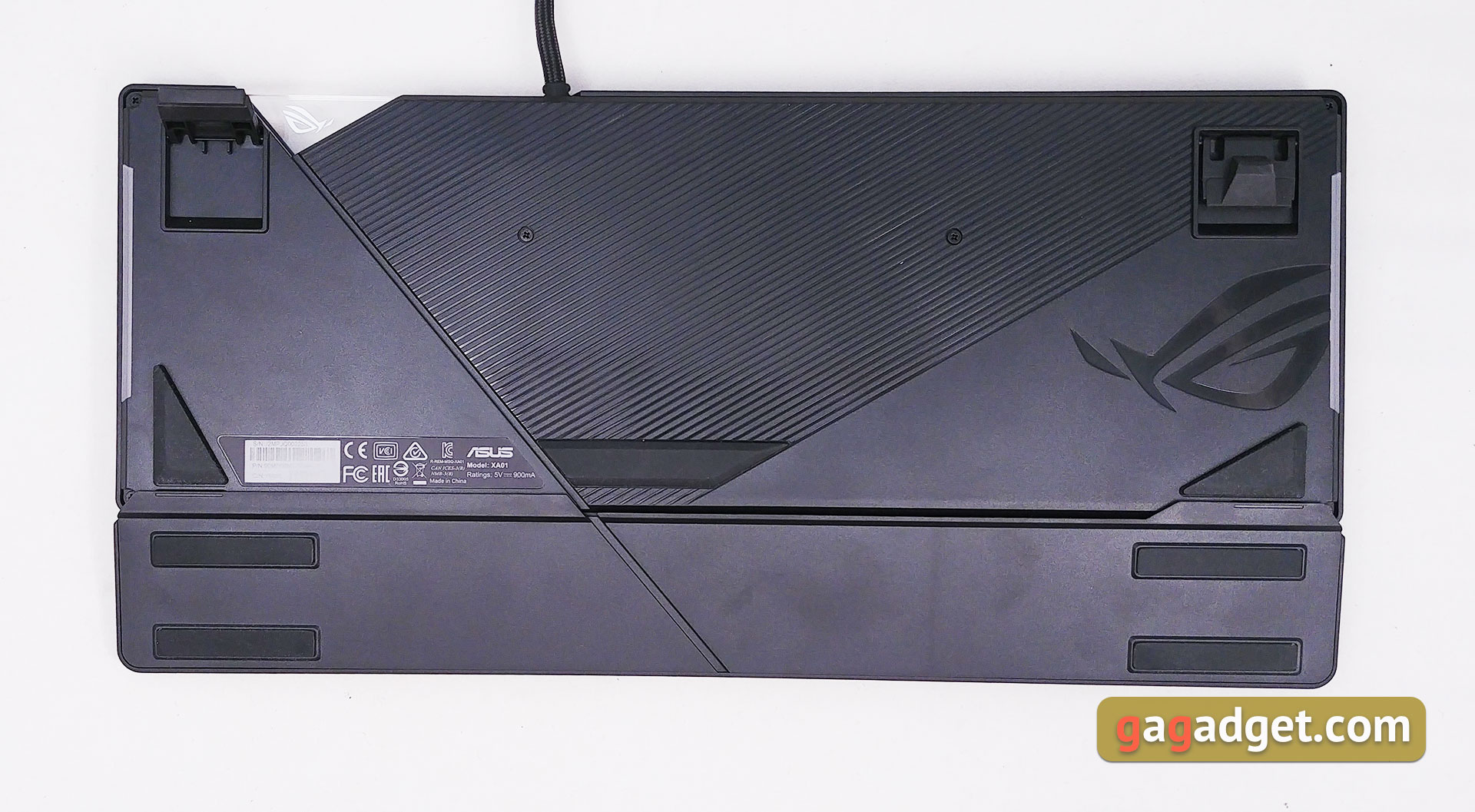asus-rog-strix-flare-13.jpg