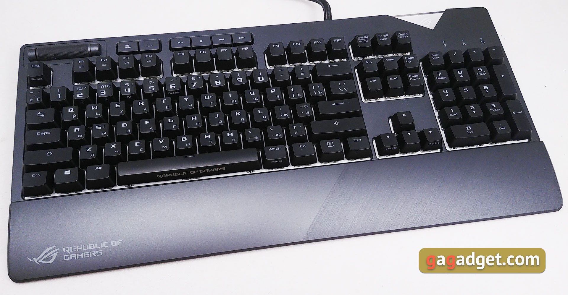 asus-rog-strix-flare-19.jpg