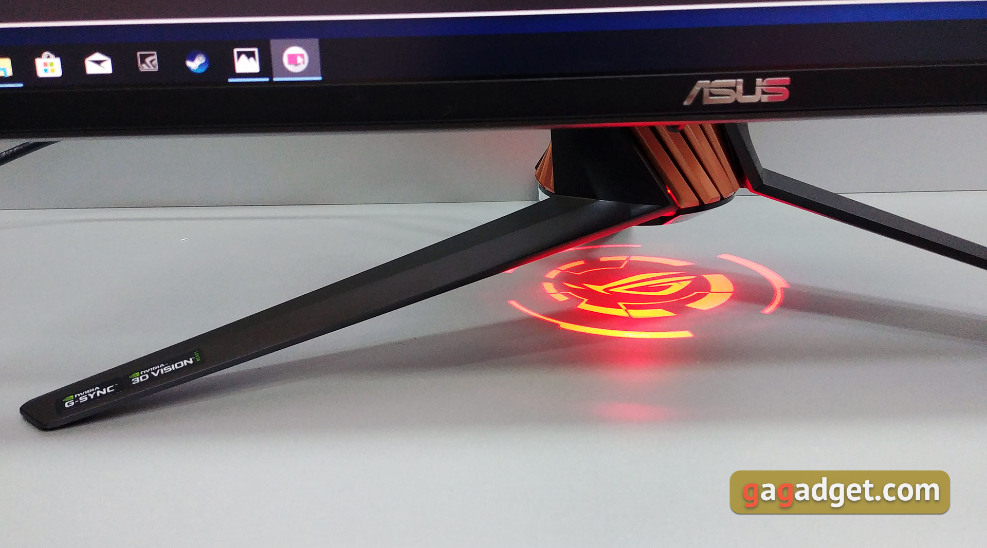 asus-rog-strix-pg258q-09.jpg