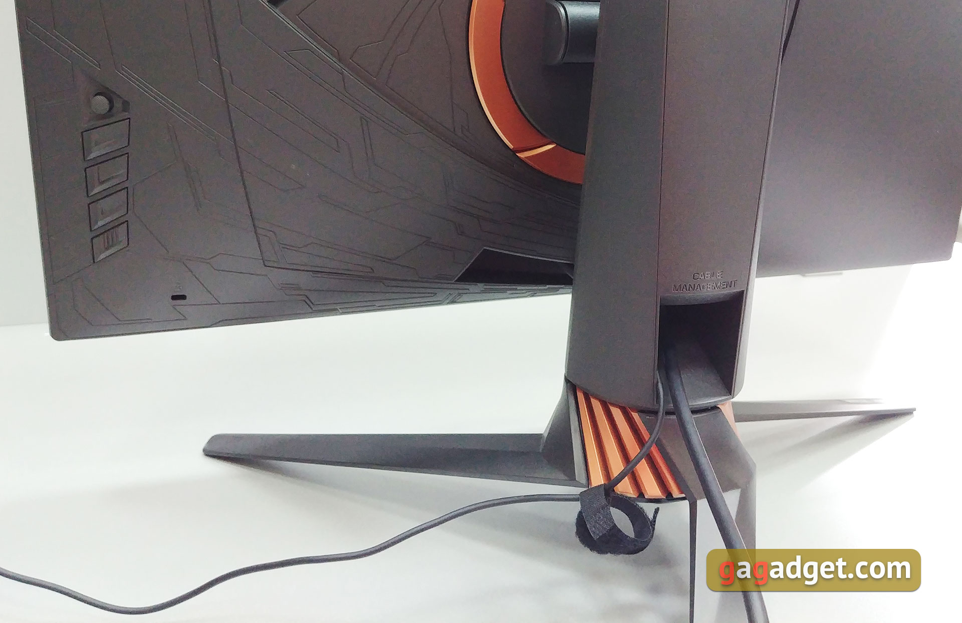asus-rog-strix-pg258q-15.jpg