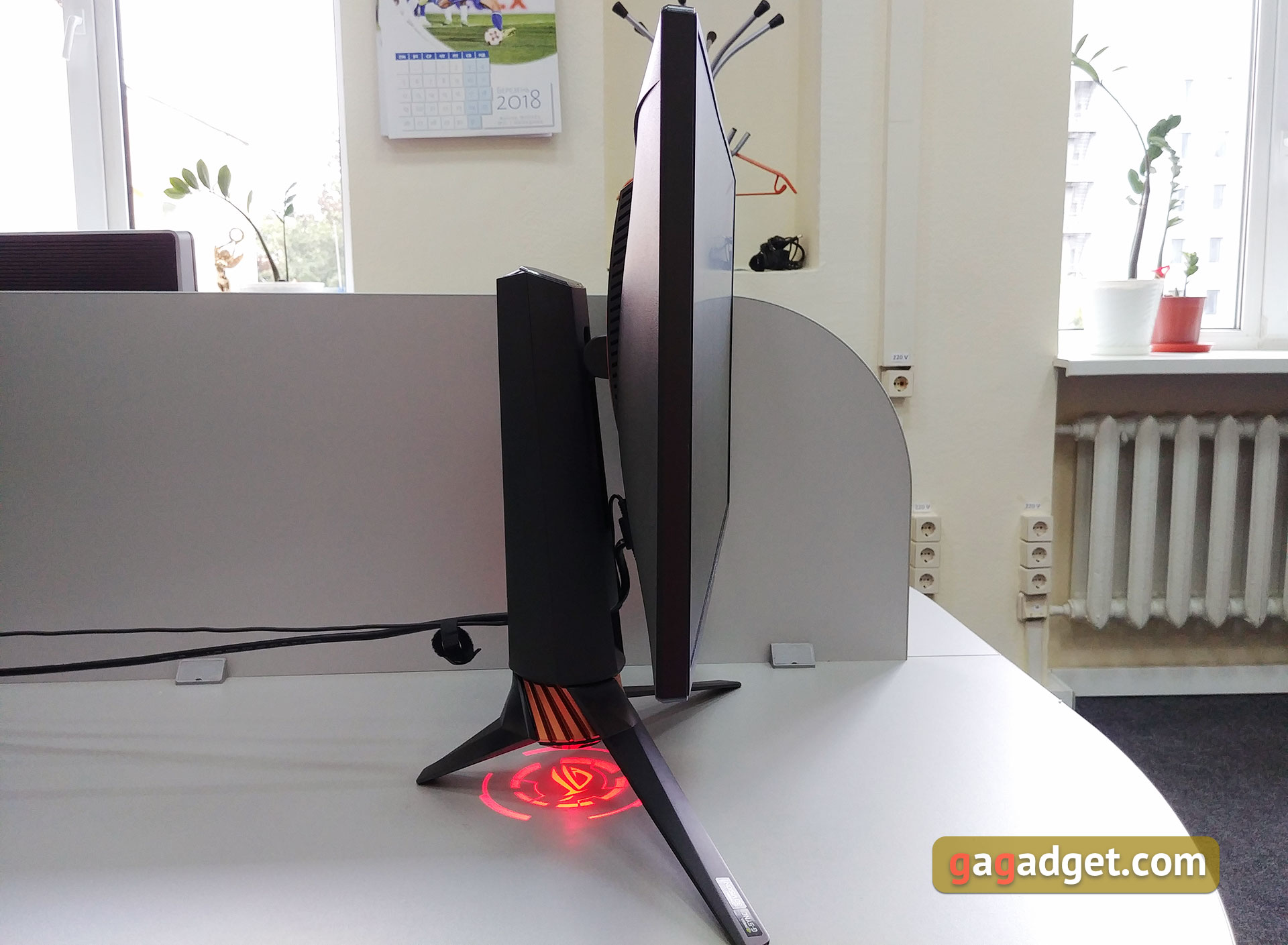 asus-rog-strix-pg258q-19.jpg