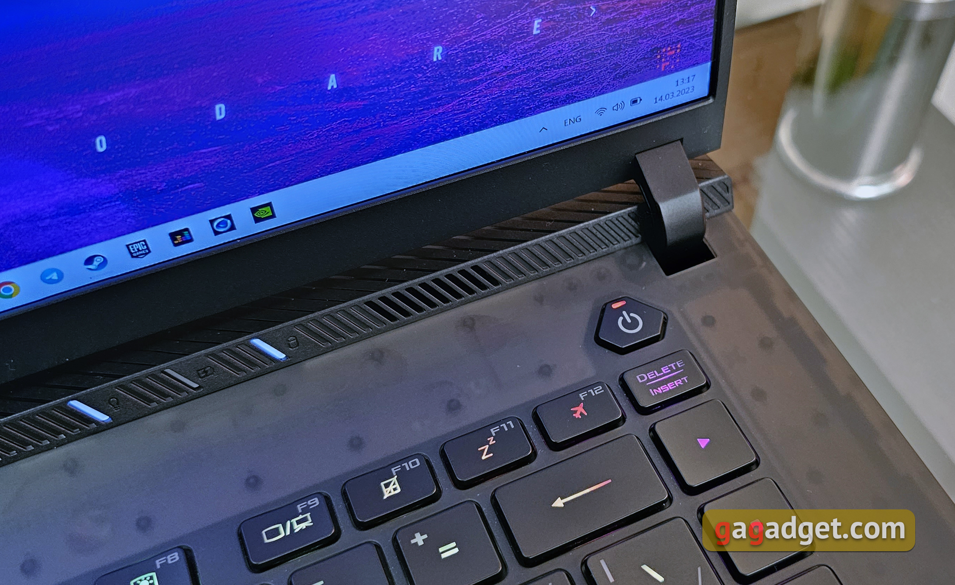 Critique du ASUS ROG Strix SCAR 16 (2023) : domination totale sur le champ de bataille virtuel-10