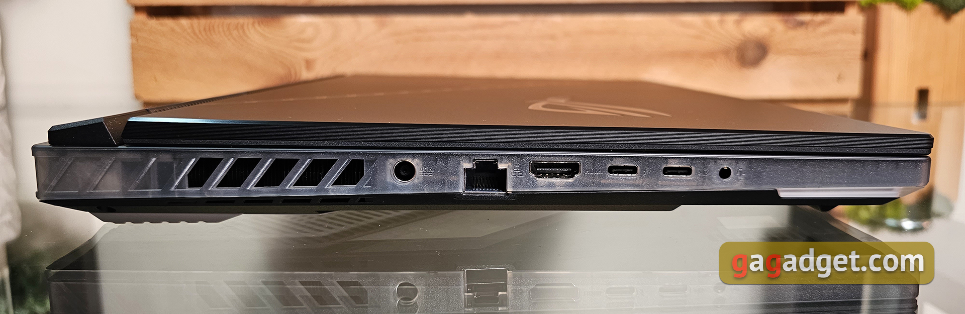 Critique du ASUS ROG Strix SCAR 16 (2023) : domination totale sur le champ de bataille virtuel-16