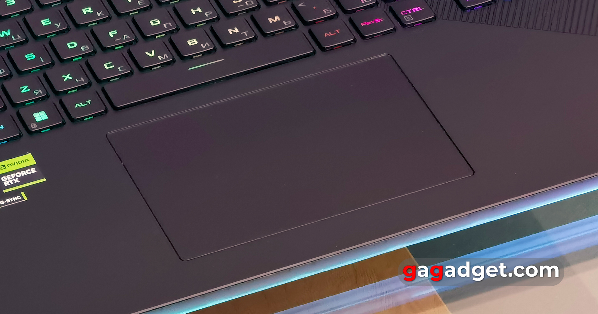 Огляд ASUS ROG Strix SCAR 18 (2024)