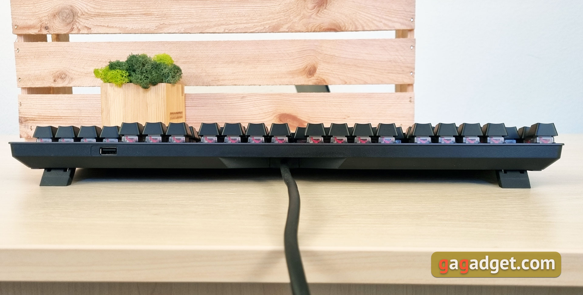 ASUS ROG Strix Scope RX Review: an Opto-Mechanical Gaming Keyboard with Water Protection-7