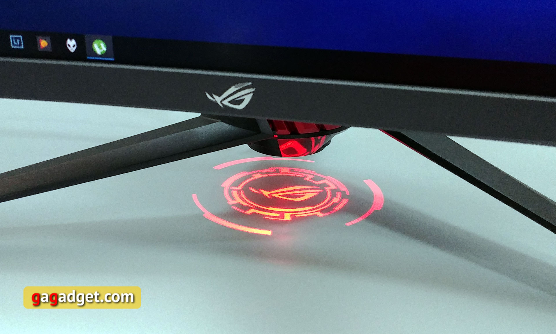 asus-rog-strix-xg32vq-14.jpg