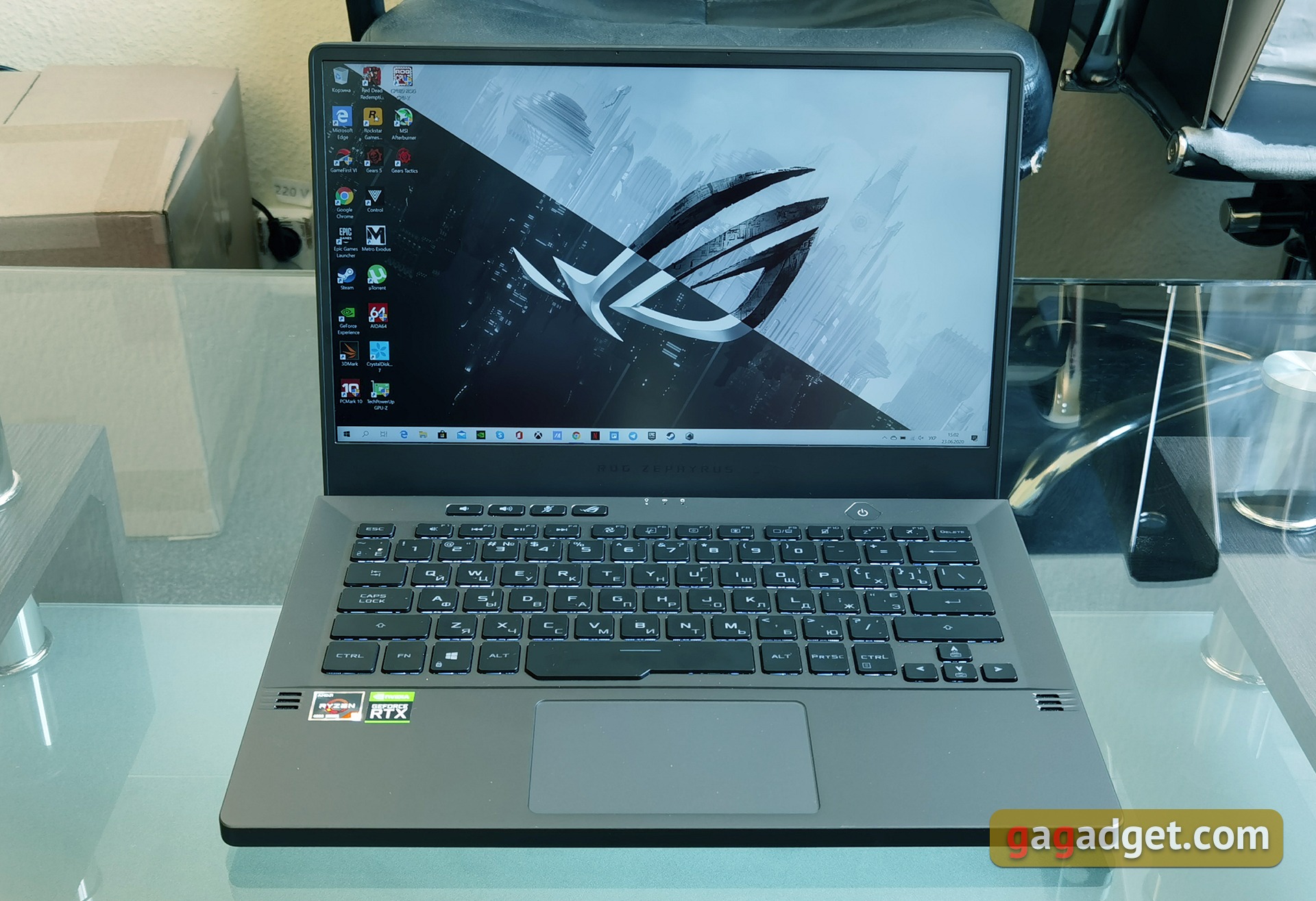 Обзор игрового ноутбука ASUS ROG Zephyrus G14: правильный ультрапортативный гейминг-2