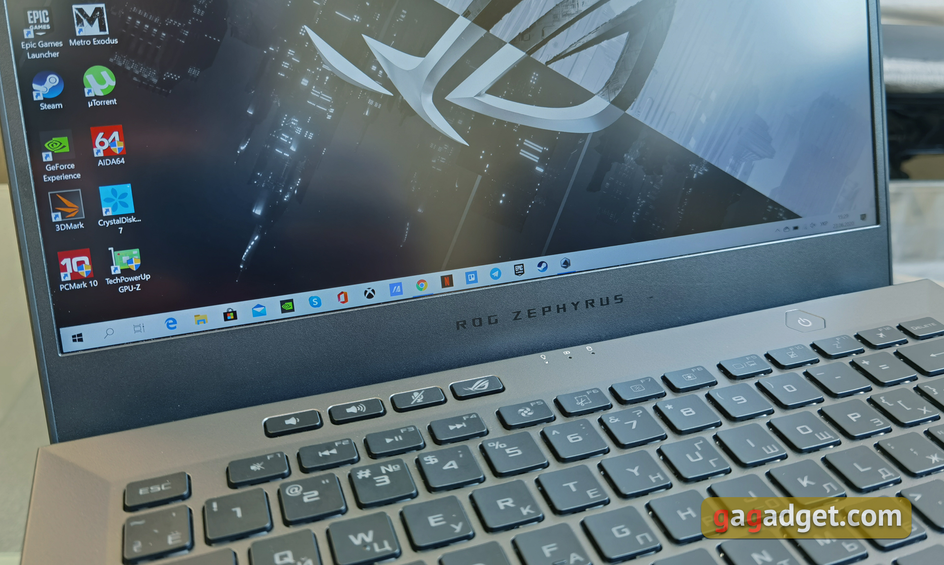 Обзор игрового ноутбука ASUS ROG Zephyrus G14: правильный ультрапортативный гейминг-24