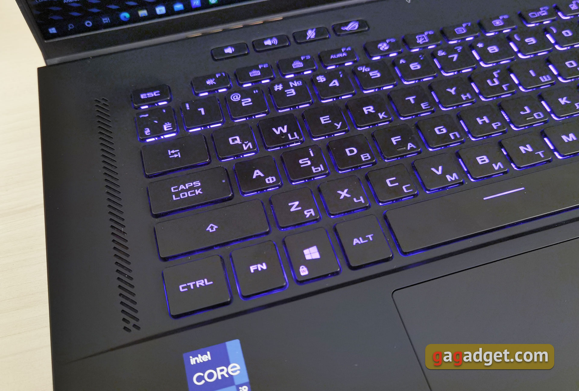 ASUS ROG Zephyrus M16 review: 16-inch caliber killing power-19