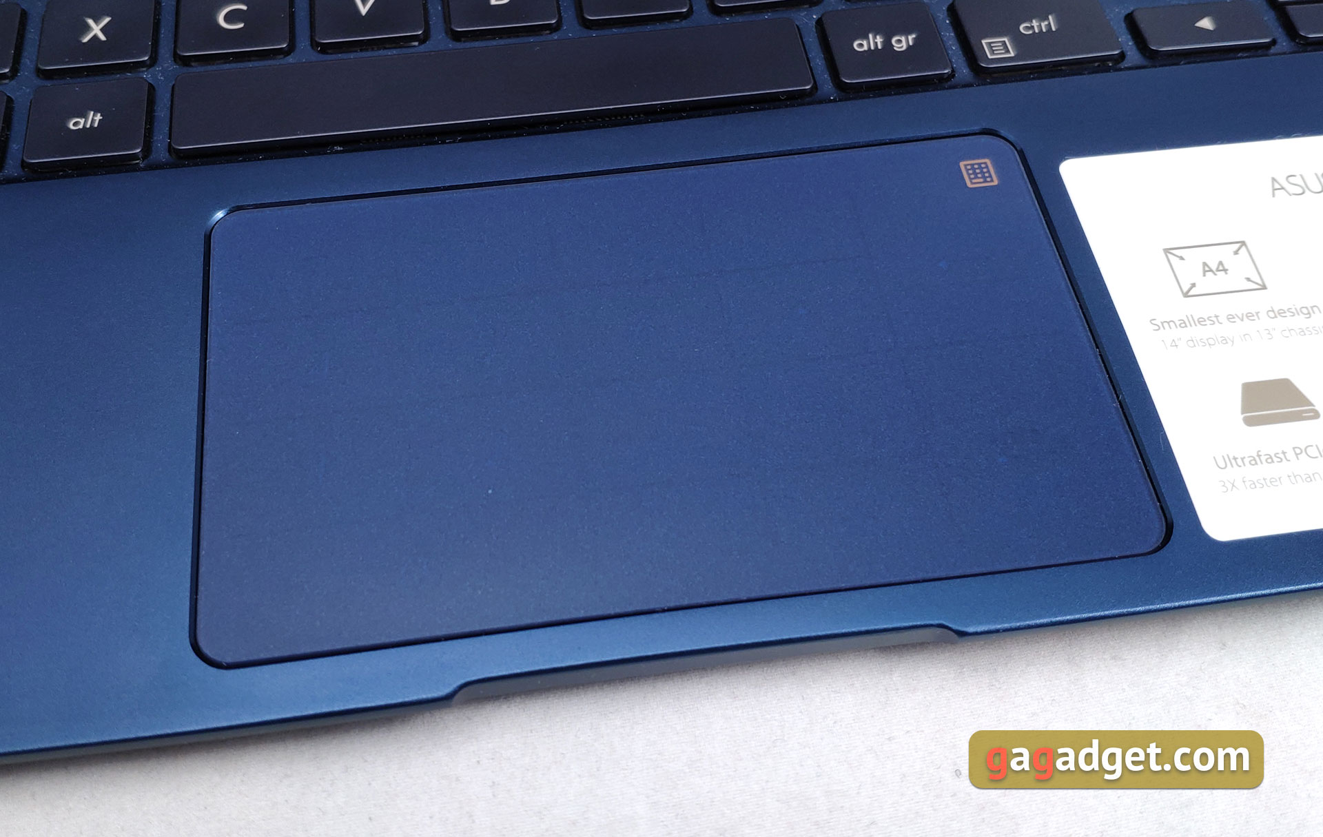 asus-zenbook-14-ux433fd-21.jpg