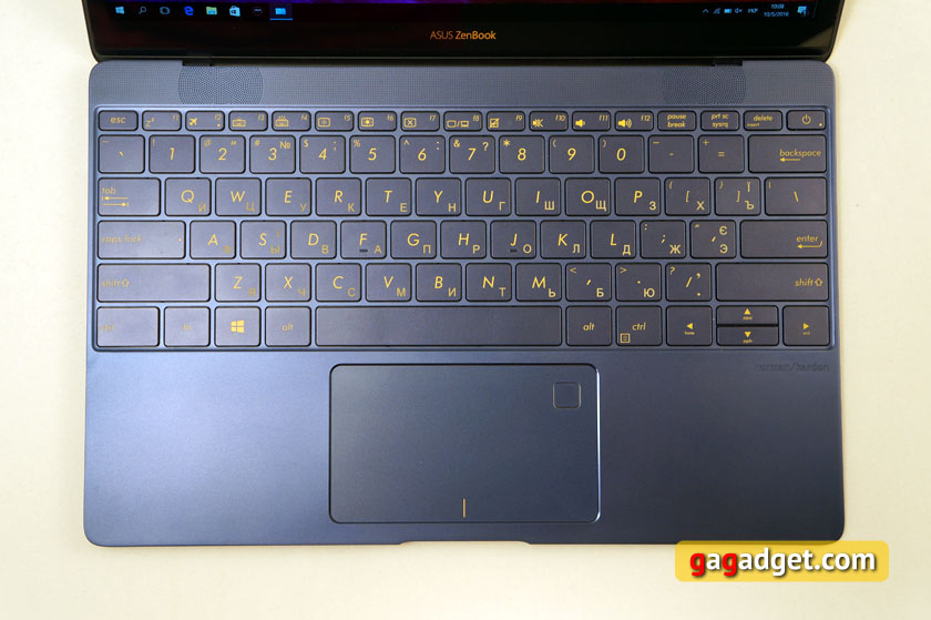 Обзор флагманского ультрабука ASUS ZenBook 3 UX390UA-17