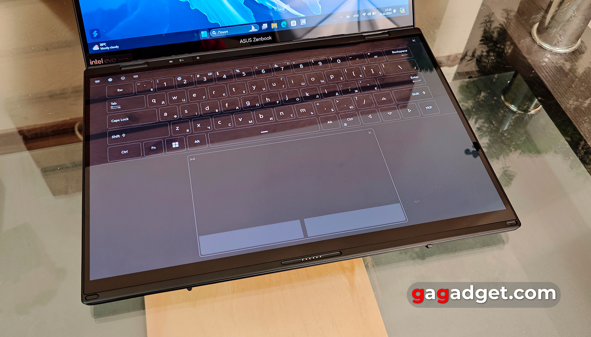 ASUS Zenbook DUO (2024) UX8406 review