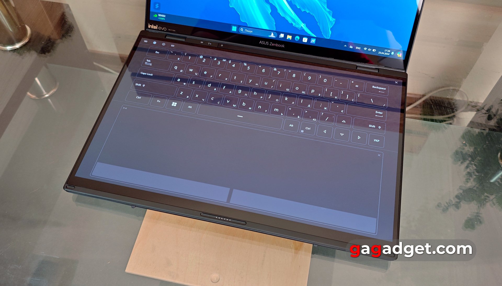 ASUS Zenbook DUO (2024) UX8406 review