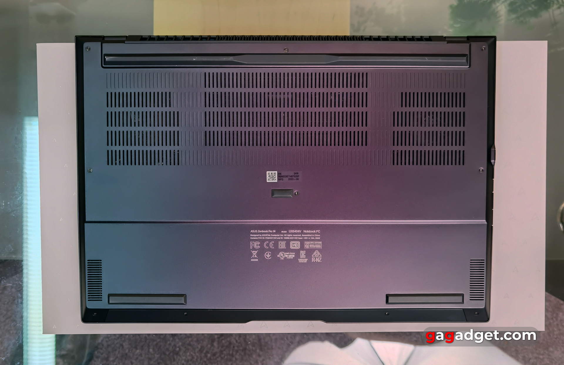 Exterior of ASUS Zenbook Pro 14 OLED