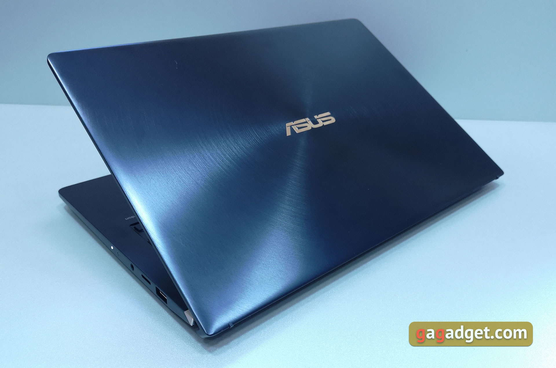 asus-zenbook-pro-14-ux450fd-03.jpg