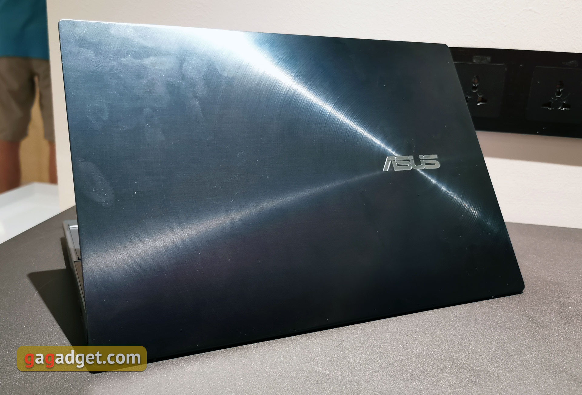 Ноутбук ASUS ZenBook Pro Duo с двумя экранами: первые впечатления-8