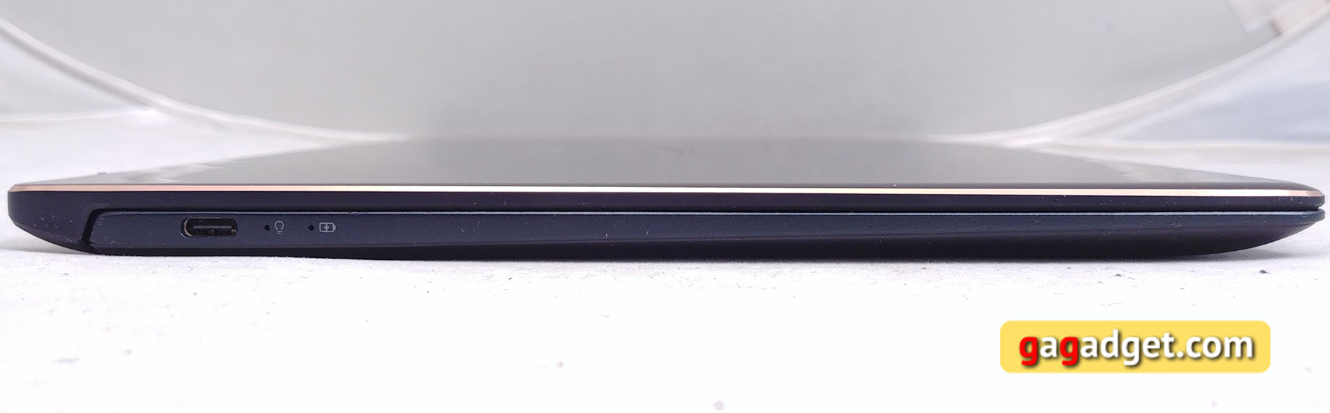 asus-zenbook-s-06.jpg