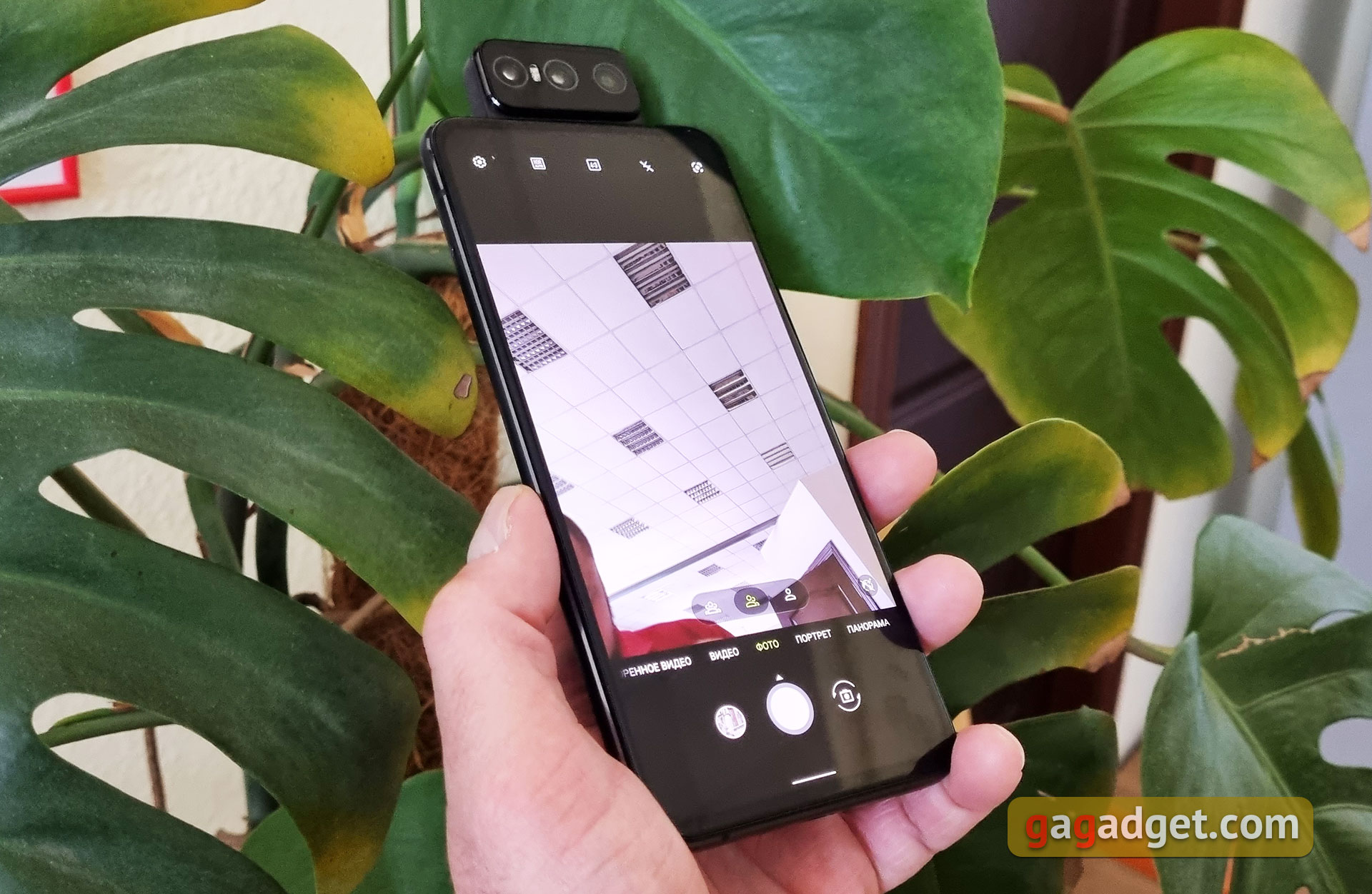 ASUS ZenFone 8 Flip Review
