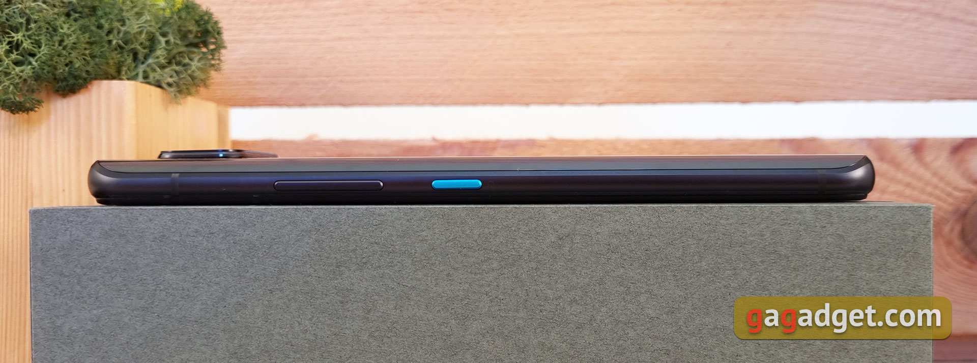 ASUS ZenFone 8 Flip Review-22