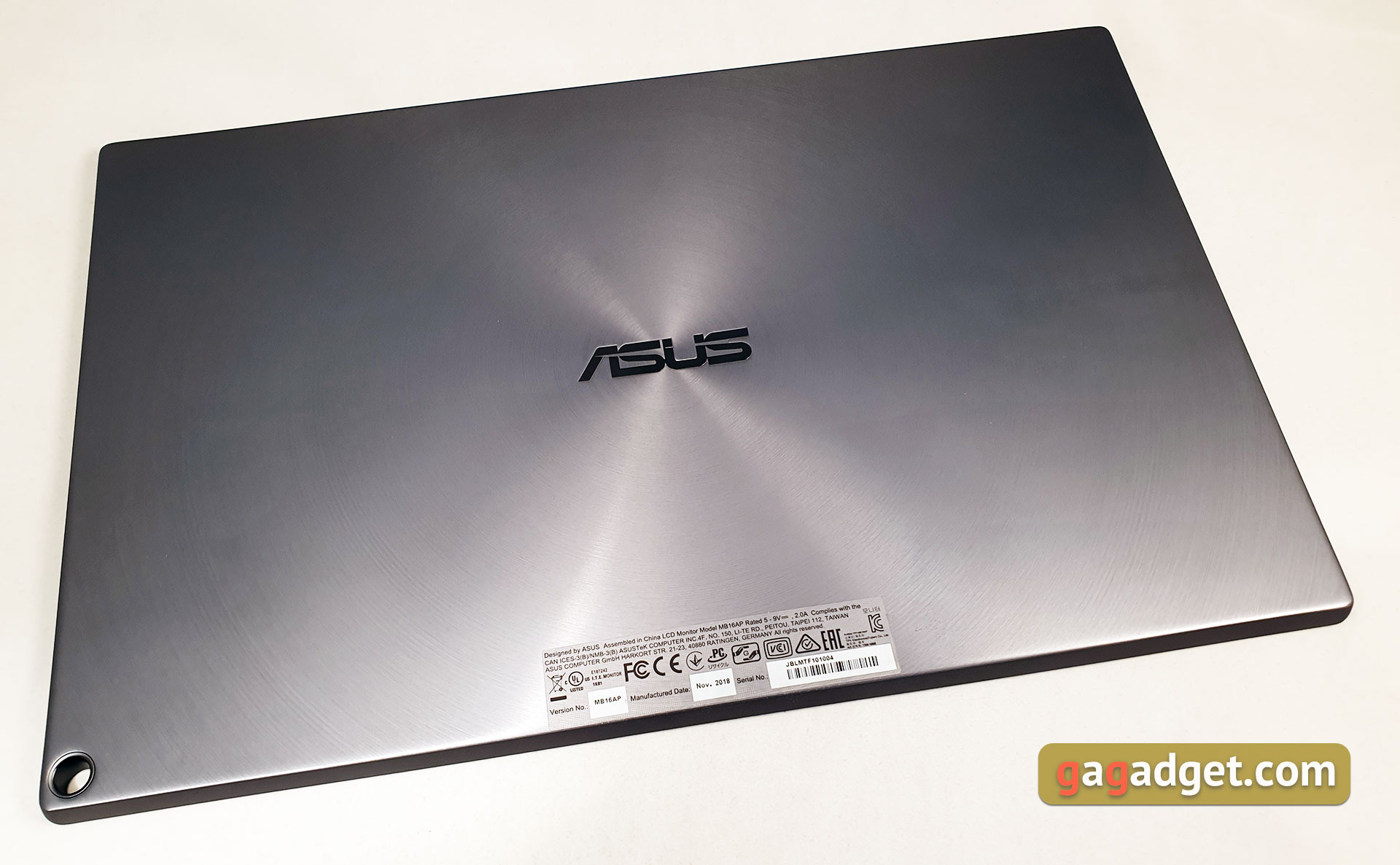 Обзор ASUS ZenScreen GO MB16AP: мобильный монитор с аккумулятором и USB Type-C-5