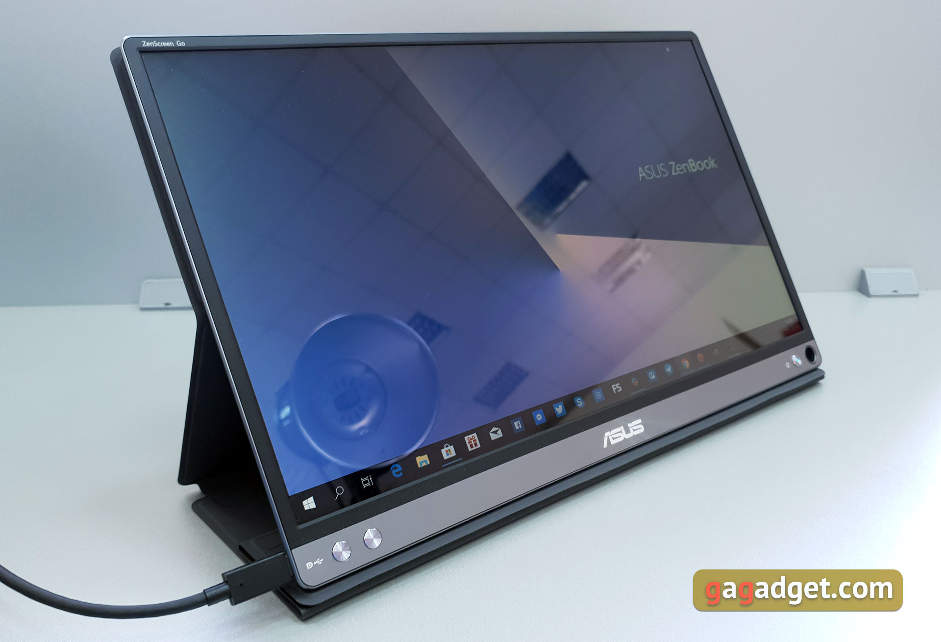 Обзор ASUS ZenScreen GO MB16AP: мобильный монитор с аккумулятором и USB Type-C-6