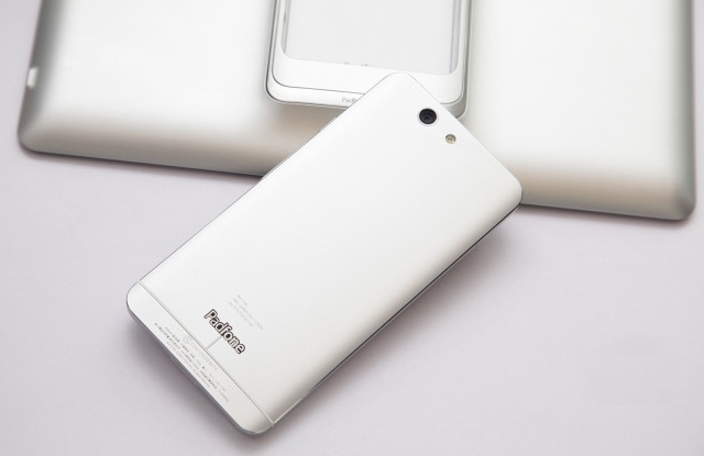Asus представила усовершенствованную версию PadFone Infinity-2