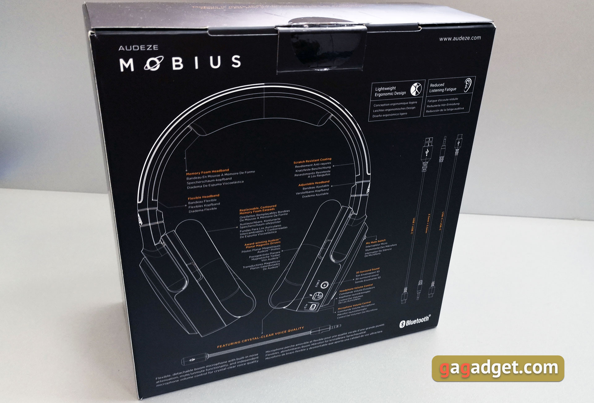 audeze-mobius-04.jpg