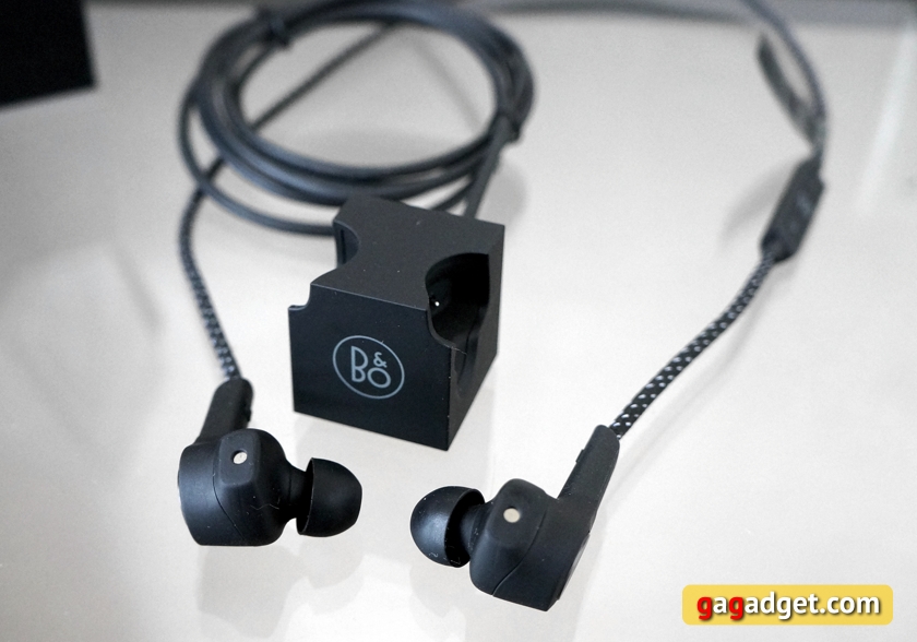 bang_olufsen_beoplay_h5_06.jpg